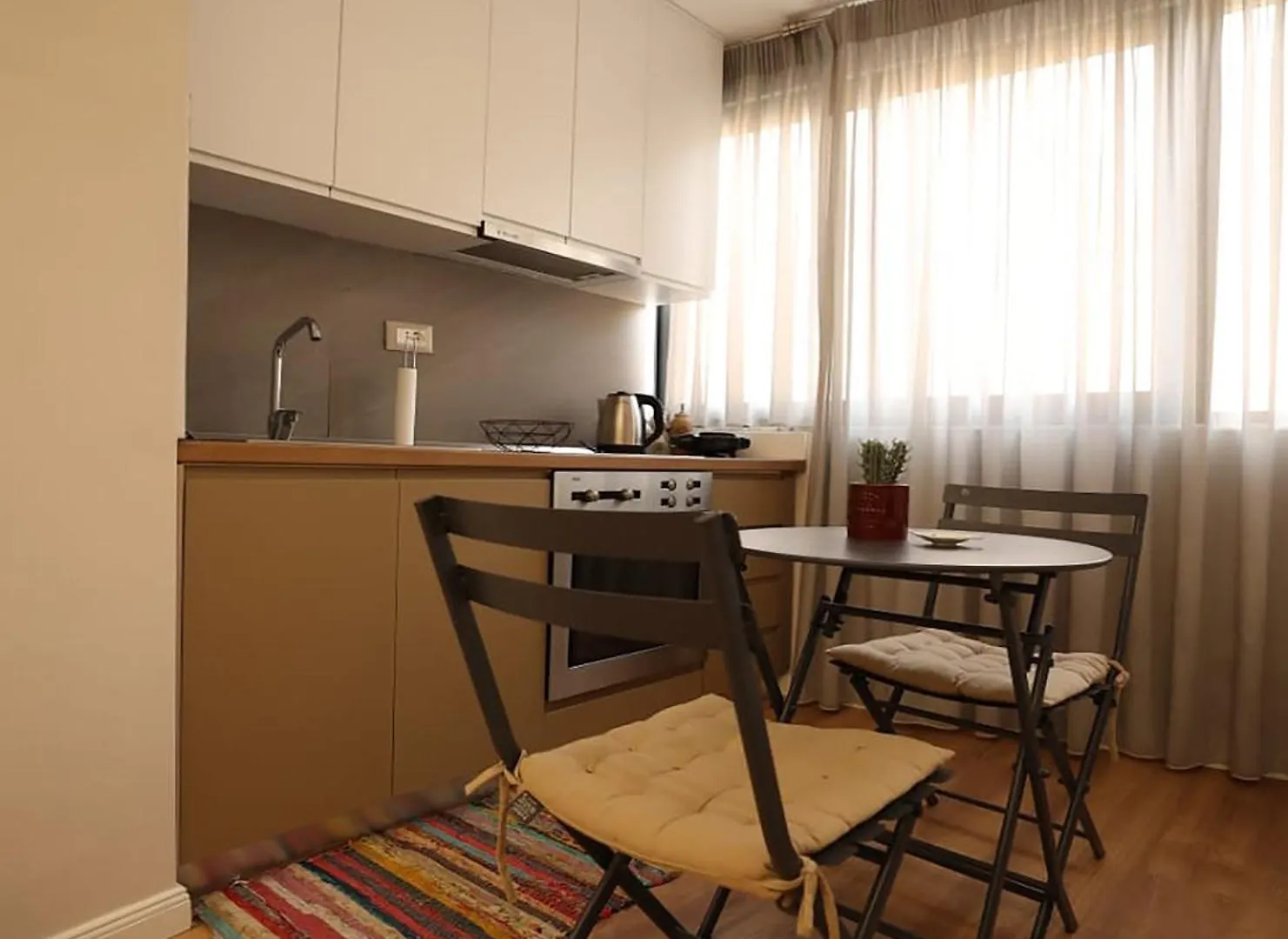 Arkle Apartment 7 地拉那